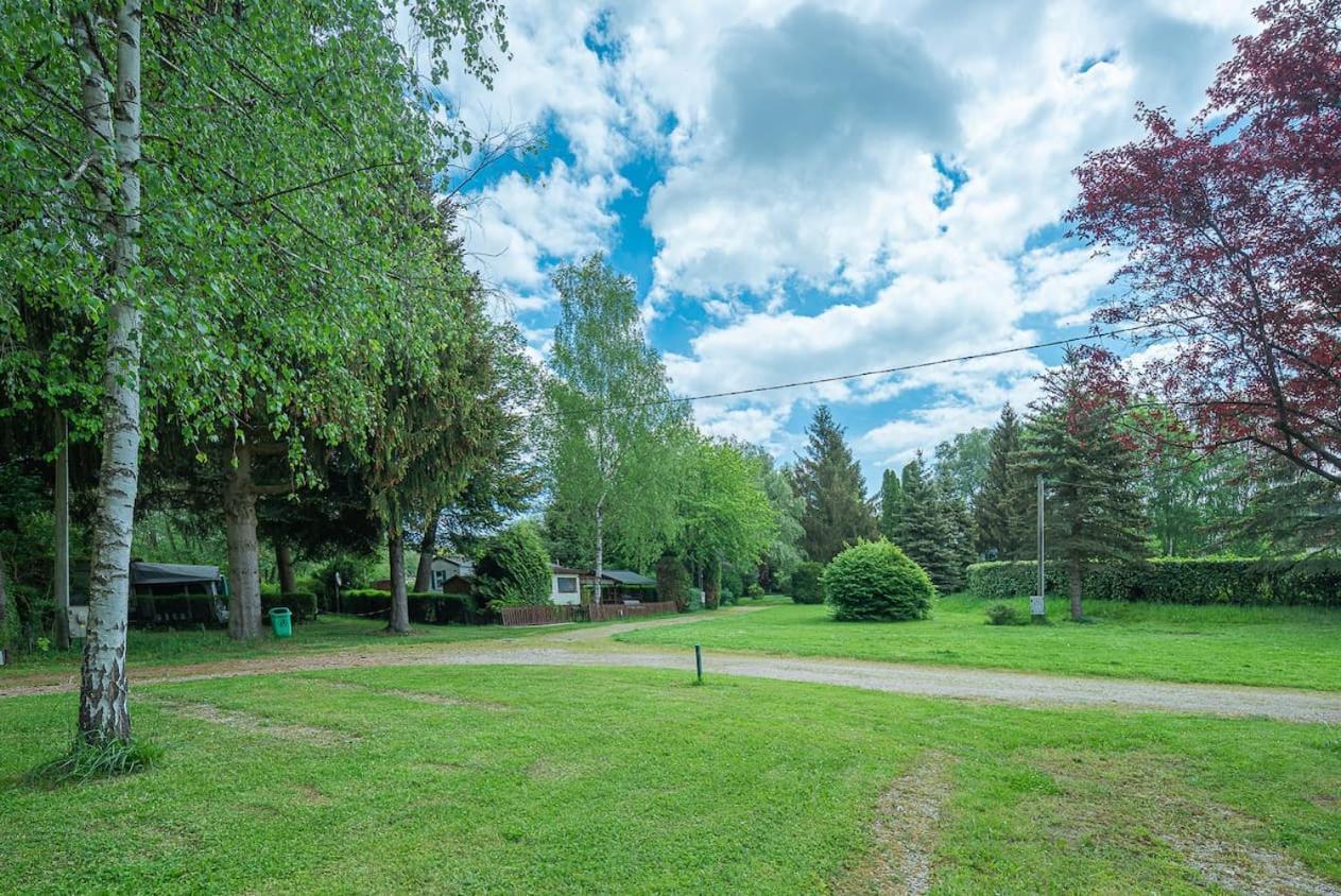 Camping Au Pays De Hanau Dossenheim-sur-Zinsel Exterior foto